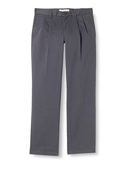 AMAZON ESSENTIALS MEN CLASSIC-FIT WRINKLE-RESISTANT PLEATED CHINO PANT New AMAZON ESSENTIALS MEN CLASSIC-FIT WRINKLE-RESISTANT PLEATED CHINO PANT New