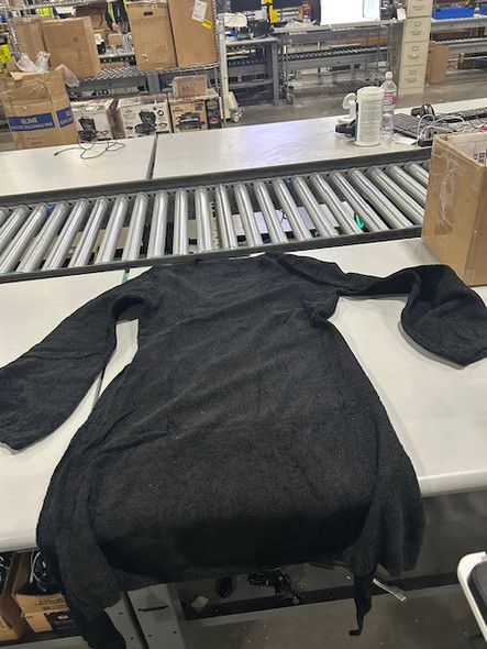 GENERIC WOMANS LARGE BLACK CREW LONG SLEEVE SLEEP SHIRT - SIZE: WOMEN L - BLACK