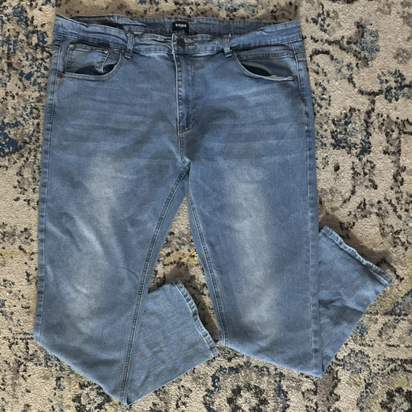 BLU ROCK JEANS MENS STRAIGHT LEG - SIZE: MEN 38/31 - LIGHT BLUE