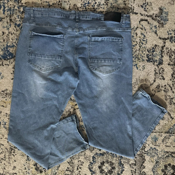 BLU ROCK JEANS MENS STRAIGHT LEG - SIZE: MEN 38/31 - LIGHT BLUE