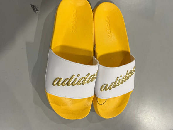 ADIDAS WOMEN'S ADLIETTE SHOWER SCRIPT SLIDES SOCCER SLIDES - 9 - YELOLOW/WHITE New
