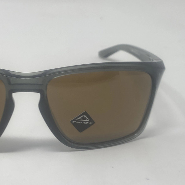OAKLEY SYLAS MEN'S SUNGLASSES - GRAY FRAME, BROWN LENS/OAKLEY LOGO 57-17-142