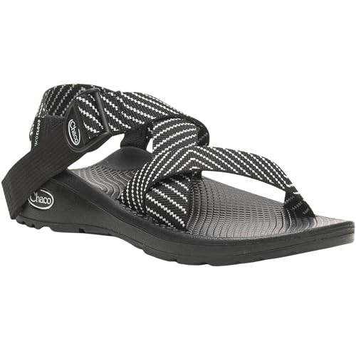 CHACO WOMEN'S ZCLOUD ATHLETIC SANDAL SIZE: WOMEN 6 VIBIN BLACK AND WHITE