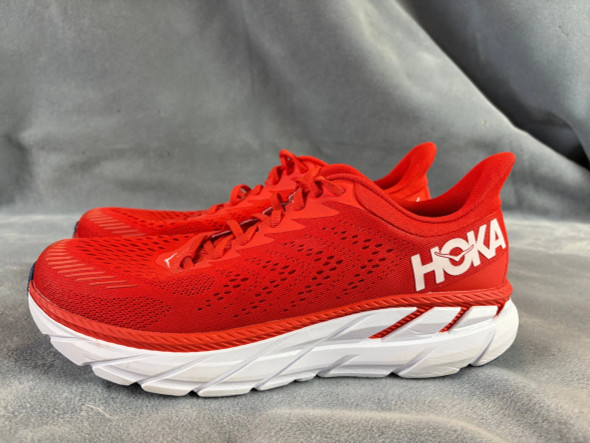 HOKA ONE ONE MENS CLIFTON 7 RUNNING SHOES - SIZE: MEN 9 - RED/WHITE