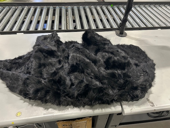 GENERIC WOMANS LARGE BLACK FAUX FUR COAT - SIZE: WOMEN L - BLACK