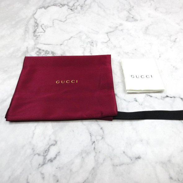 GUCCI VELVET HARD CLAMSHELL SUNGLASSES CASE - RED