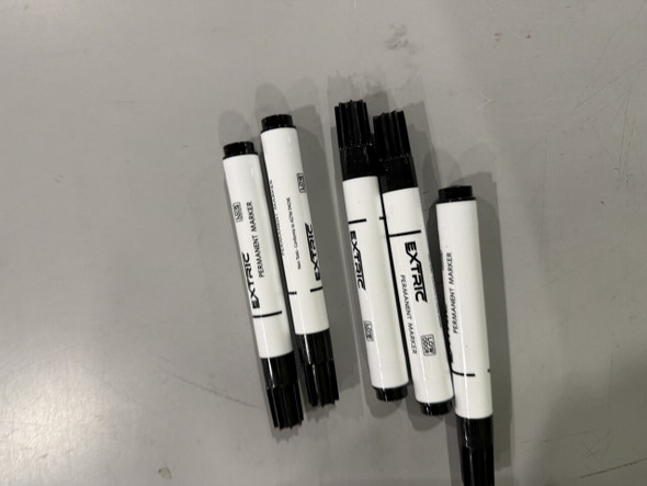 EXTRIC PERMANENT MARKERS 12 COUNT SMEAR PROOF - BLACK New