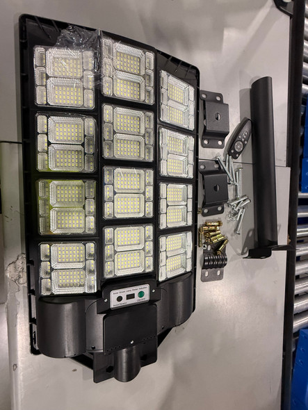 ‎TOWPONICS SOLAR LIGHTS OUTDOOR 9800W SOLAR 750000LM DUSK TO DAWN - BLACK SILVER