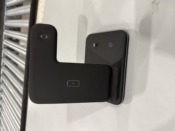 GENERIC 3 IN 1 FAST WIRELESS CHARGER USB-C APPLE WATCH IPHONE AIRPODS - BLACK