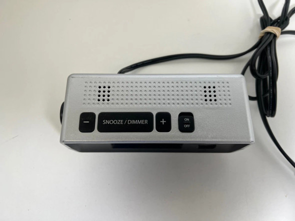 SHARP ELECTRIC ALARM CLOCK - SILVER