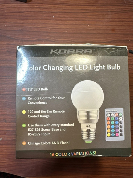 KOBRA COLOR CHANGING LED 4 LIGHT BULBS W/ 2 REMOTES 3W E26/E27 - WHITE SILVER