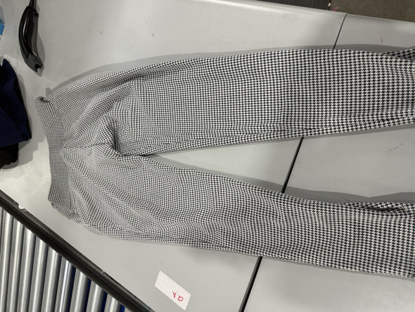 KENDALL KYLIE PANTS, BLACK AND WHITE PLAID - SIZE: WOMEN M - BLACK/WHITE New