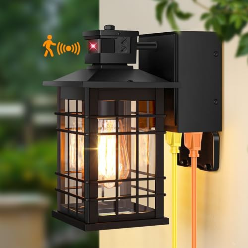 KONDRAS MOTION SENSOR PORCH LIGHT WITH GFCI OUTLETS 11.4'' DUSK TO DAWN - BLACK