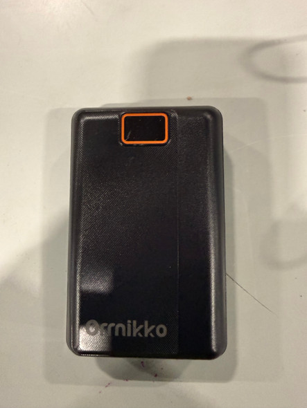 ORRNIKKO 12V RV22 BLACK/ORANGE POWER BANK - BLACK/ORANGE