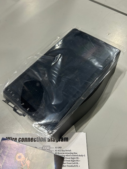 GENERIC CAR TOUCH SCREEN SYSTEM AND REAR VIEW CAMERA - BLACK