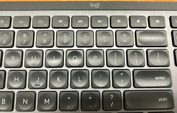 LOGITECH MX KEYS WIRELESS ILLUMINATED KEYBOARD YR0073 - GRAY
