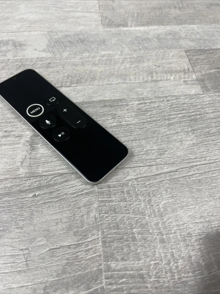 APPLE TV SIRI REMOTE (1ST GEN) - BLACK/SILVER