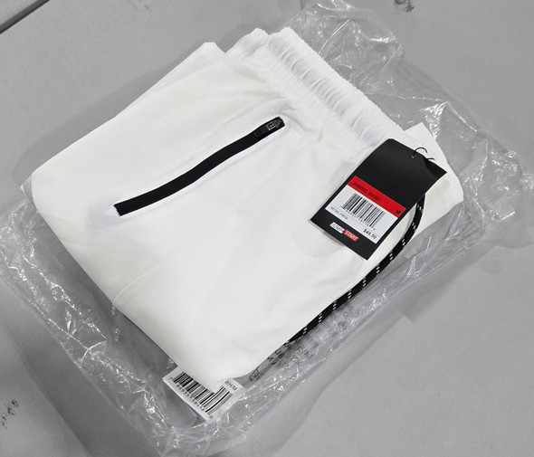 JUMPSTART POLYESTER SHORTS W/ ZIPPER POCKETS - SIZE: MEN M - WHITE/BLACK