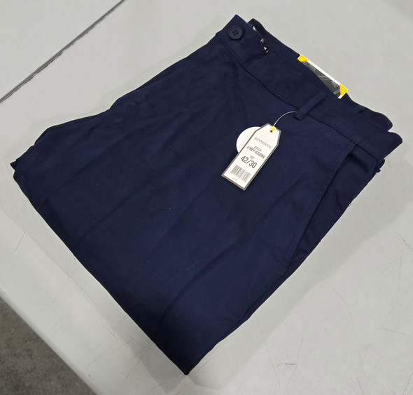 AUTHENTIC STRETCH LASTING FIT & COMFORT PANTS - SIZE: MEN 42X30 - NAVY