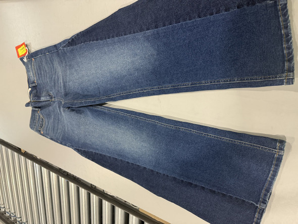 SOFIA BY SOFIA VERGARA MARGOT SEAMED WIDE LEG AVERAGE JEANS SIZE: 6 - DARK WASH New
