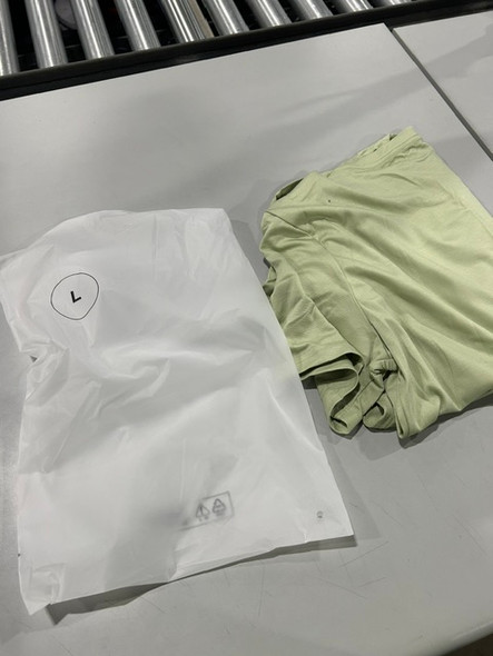 GENERIC SHORT SLEEVE TSHIRT - SIZE: MEN L WOMEN L - LIGHT GREEN
