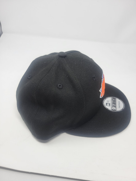 NEW ERA MEN S NEW YORK KNICKS OFFICIAL TEAM COLOR 9FIFTY SNAPBACK HAT - BLACK New