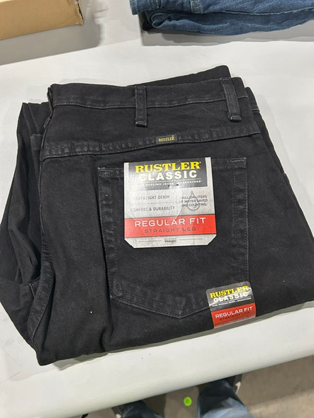 WRANGLER RUSTLER CLASSIC BLACK 40X34 - SIZE: MEN 40X34 - BLACK New