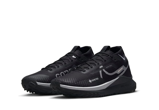 NIKE WOMEN'S REACT PEGASUS TRAIL 4 GORE TEX SHOES - SIZE: WOMEN 9 - BLACK