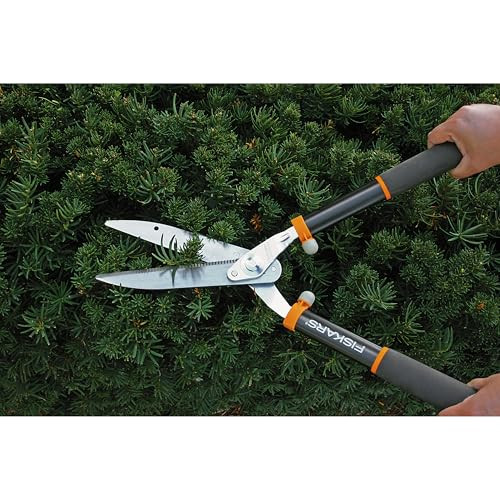 FISKARS 20" POWER-LEVER GARDEN HEDGE SHRUB TRIMMER 8” BLADE 391911-1002 - BLACK