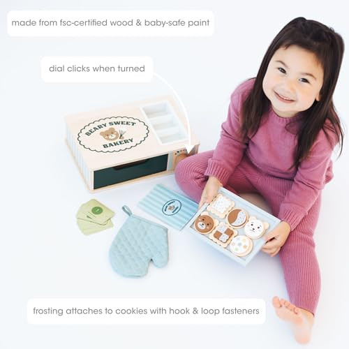 Pearhead Wooden Bakery Play Food Set, 25-Piece Baking Oven Toy New