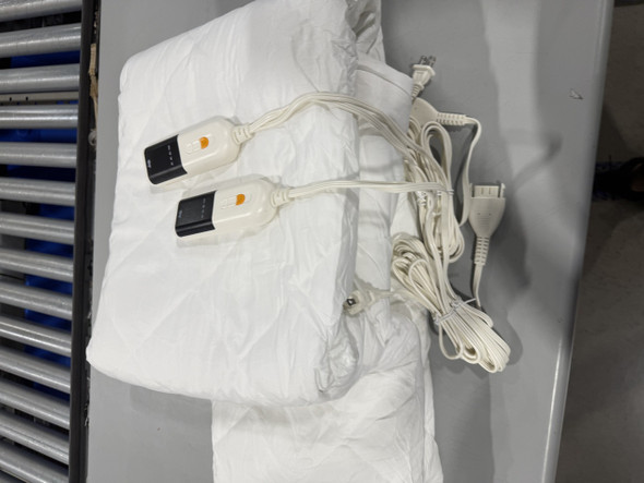 SEALY HEATED MATTRESS PAD DIAMMOND QUILTING KING DUAL CONTROLLER - WHITE