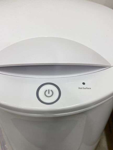 GUIOIBY LUXURY TOWEL WARMER MODEL - WHITE