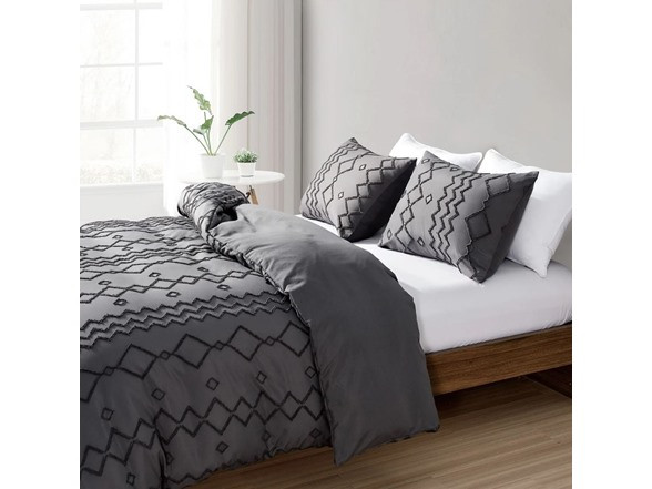 BIBB HOME 2000 THREAD COUNT TUFTED CLIPPED 3-PIECE DUVET COVER FULL/QUEEN - GRAY