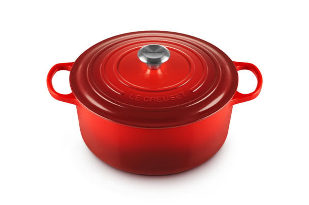 Le Creuset Enameled Cast Iron Signature Round - CERISE