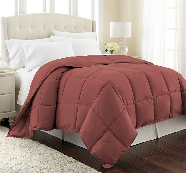VILANO SPRINGS PREMIUM QUALITY OVER-SIZED ALL-SEASON DOWN-ALTERNATIVE COMFORTER