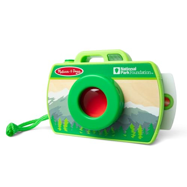 MELISSA & DOUG ROCKY MOUNTAIN NATIONAL PARK WOODEN TOY CAMERA PLAY SET - GREEN MELISSA & DOUG ROCKY MOUNTAIN NATIONAL PARK WOODEN TOY CAMERA PLAY SET - GREEN
