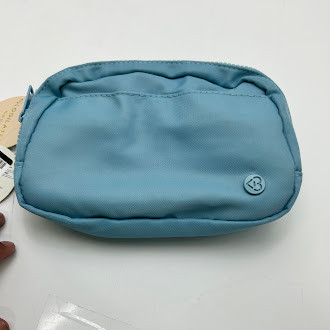 BLOGILATES THE TEAL ZIPPER POUCH WITH A CUTE HEART LOGO - TEAL New