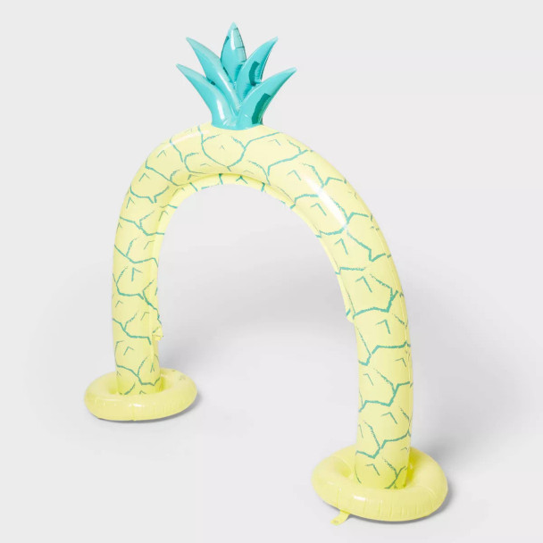 SUN SQUAD™ ARCH PINEAPPLE PLAY SPRINKLER - YELLOW