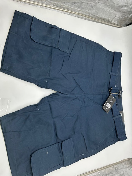 BLUE ROCK NEW YORK, STRETCH FABRIC CARGO SHORTS - SIZE: MEN 42 - NAVY
