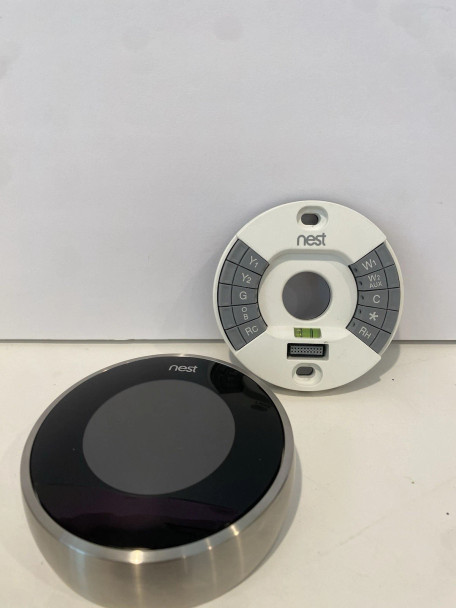 NEST MODEL 02A SMART THERMOSTAT WI-FI 2ND GEN, NEST LOGO ONTOP - STAINLESS STEEL