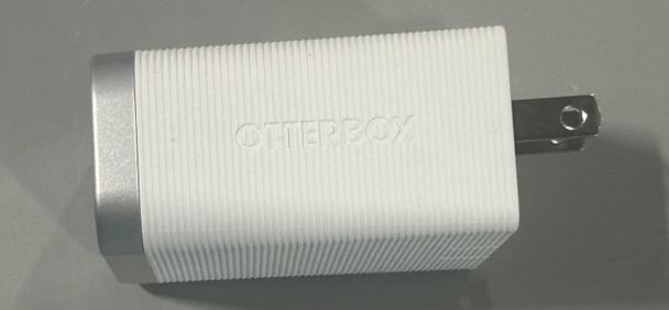 OTTERBOX PREMIUM PRO FAST CHARGE USB-C WALL CHARGER - 72W - LUNAR LIGHT