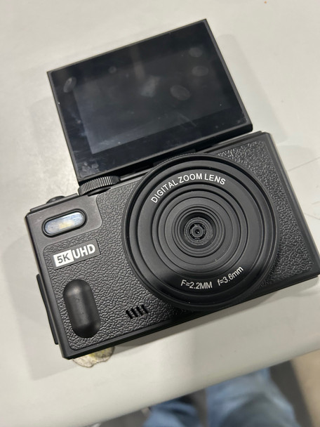 GENERIC 5K UHD DIGITAL 64GB SD CARD CAMERA - BLACK