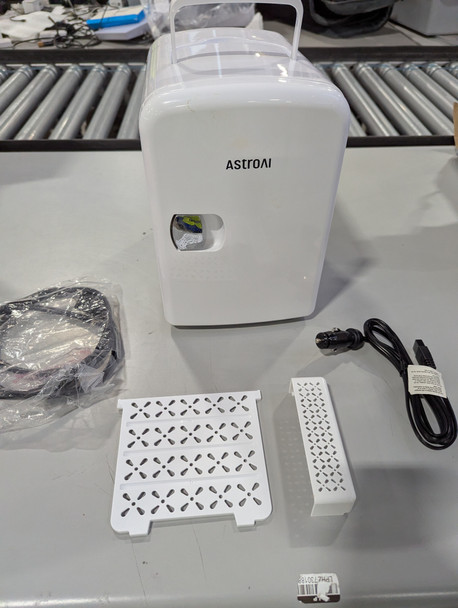 ASTROAI COMPACT REFRIGERATOR, PORTABLE MINI FRIDGE, 4L - WHITE