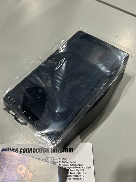 GENERIC CAR TOUCH SCREEN SYSTEM AND REAR VIEW CAMERA - BLACK