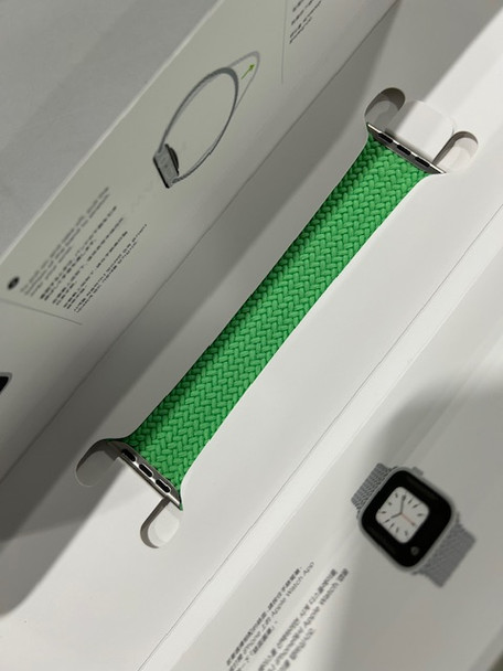 APPLE BRIGHT GREEN BRAIDED SOLO LOOP SIZE 4 45MM - BRIGHT GREEN