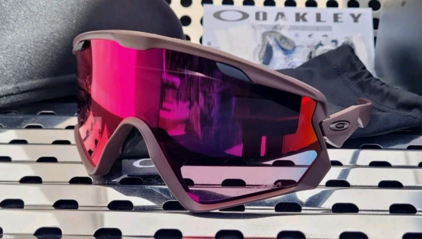 OAKLEY WIND JACKET 2.0 9418-2945 SUNGLASSES. MATTE GRENACHE W/ PRIZM ROAD