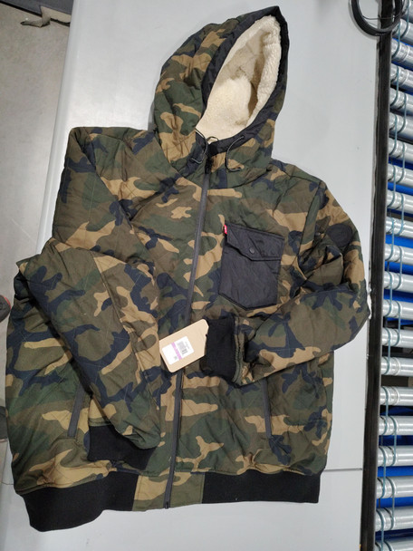 LEVI'S DIAMOND QUILTED SHERPA LINED BOMBER JACKET CAMO SIZE: MEN 2XL - CAMO New