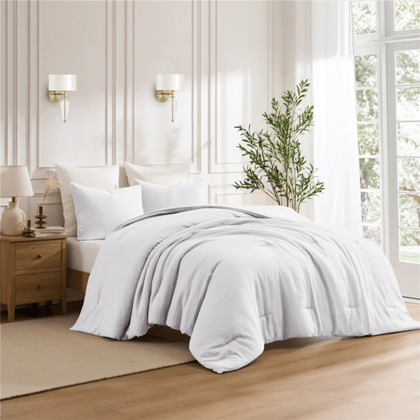 KATHY IRELAND 3PC WAFFLE DOWN ALTERNATIVE COMFORTER SET - KING - WHITE