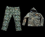 How to Camouflage While Hunting Using CEDEER Camo