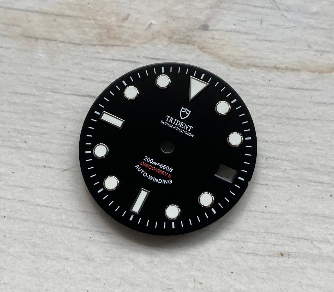 White Trident Discovery II with Date Gilt Dial for Seiko 7S26 NH35